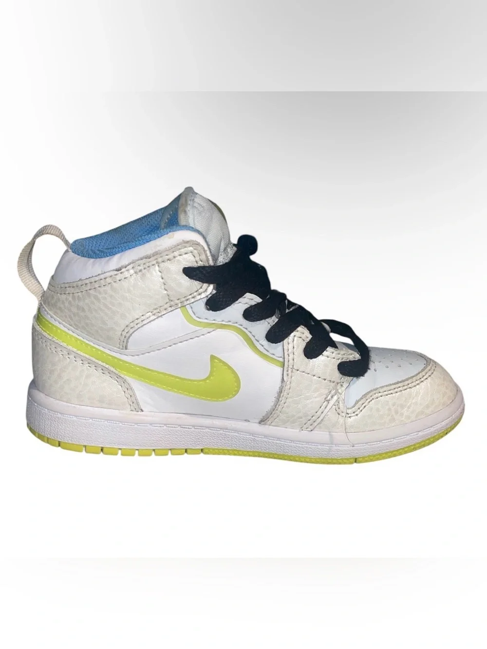 Nike Jordan 1 Mid wraped Swoosh Kids' Sneakers in White and Yellow